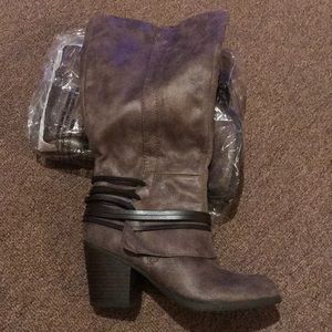 Fergalicious Round Toe Western Zip Up Boots